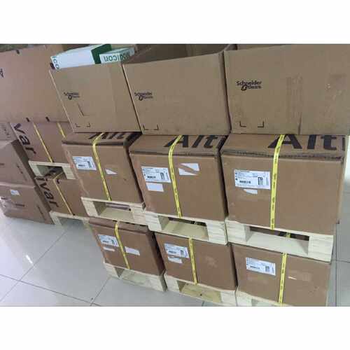 议价全新施耐德变频器ATV61HD15N4Z原装15KW 三相380V 现货