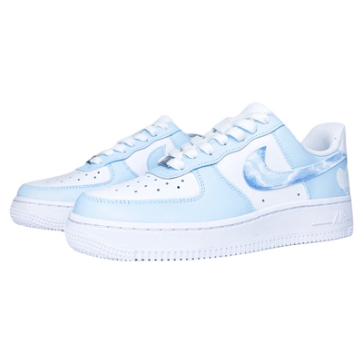 Nike空军一号涂鸦低帮板鞋