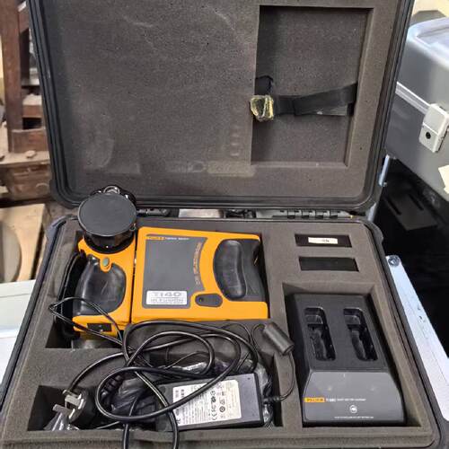 询FLUKE热成像仪，红外热成像检测仪设备一台。TI40型，成
