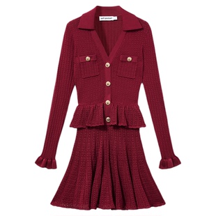 self-portrait 2025早秋新款酒红色通勤气质V领镂空针织连衣裙