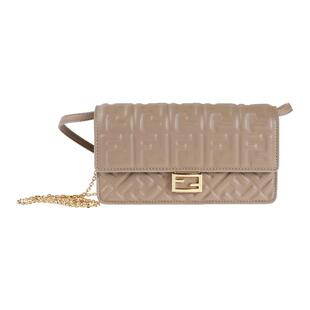 FENDI26春夏女士立体双F压花双肩带羊皮单肩斜挎小包通勤 301574