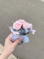 Подарочная коробка с тремя сакурами розового #жемчужно-черного цвета