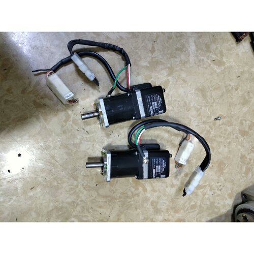议价三协电机MC500NS302SNN02拆机功能正常实物图维修