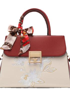 新中式刺绣红色包包女新娘手提包大容量中年妈妈结婚包喜婆婆礼物