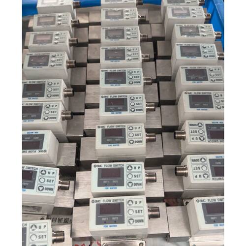 询价下单SMC流量计 原装流量开关PF2W720-N04-67