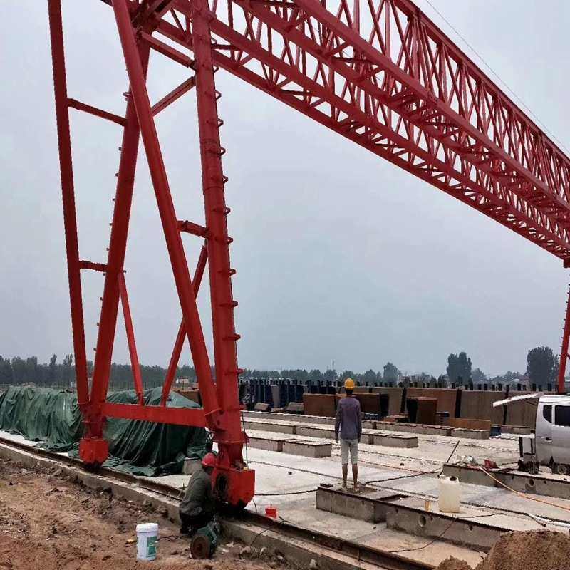 供应铁路80吨架桥机60吨提梁机100吨门式提梁机中铁门式架桥机