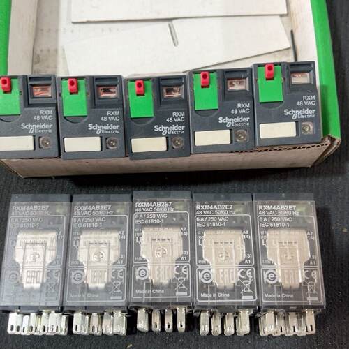 【请询价】RXM4AB2E7继电器，这个有10个，看好再拍，未使