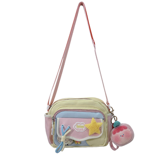 可爱撞色二次元小众斜挎包小清新小包包女吧唧谷子小食量痛包娃包