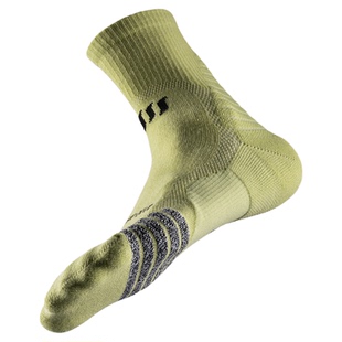 球员通道Bassport中筒薄款篮球袜子男跑步精英透气训练运动袜风鸟