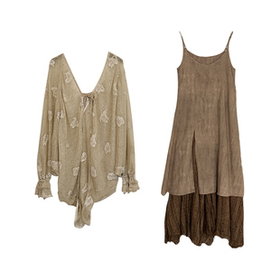 七月伊萨尔 法式慵懒绵羊毛蝙蝠外套+大地色系秋冬打底宽松连衣裙