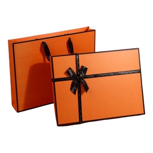 法国大牌羊绒围巾女春季2026新款高级感百搭格子轻盈流苏围脖披肩