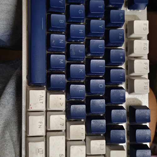 【议价-可维修】狼蛛，蓝牙双模机械键盘，型号：F3287，，有灰尘