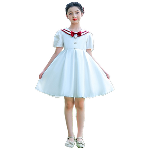 儿童合唱团演出服统一优雅风格