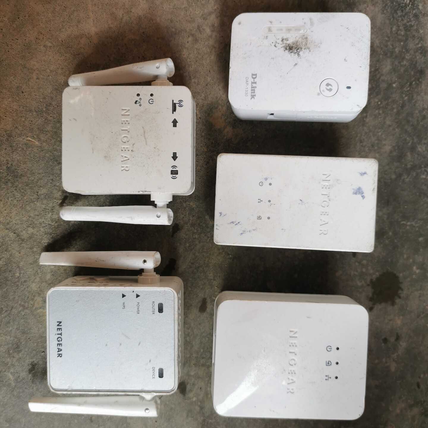 【请询价】NETGEAR无线扩展器，价120