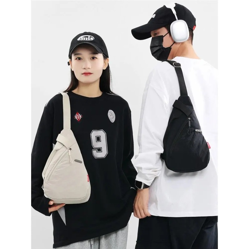 胸包女时尚男手机斜挎包2025新款胸前包小背包轻便休闲单肩包百搭