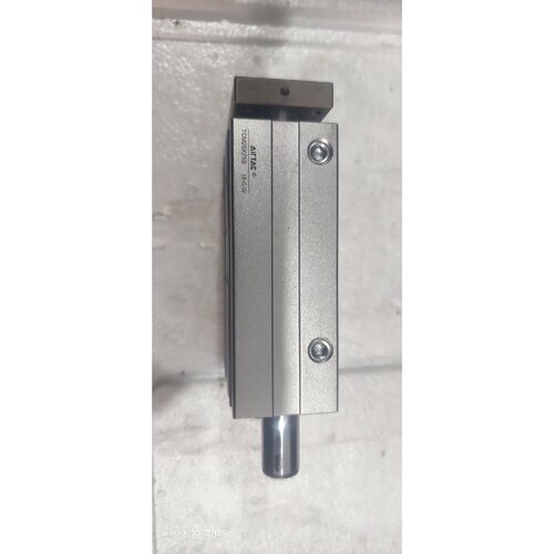 议价亚德客TCM25x75S三轴气缸现货1个实物拍摄成色如图维修