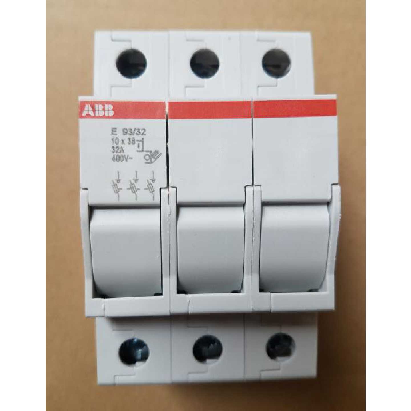 议价原装ABB隔离开关熔丝座  E93/32   10x38mm图片