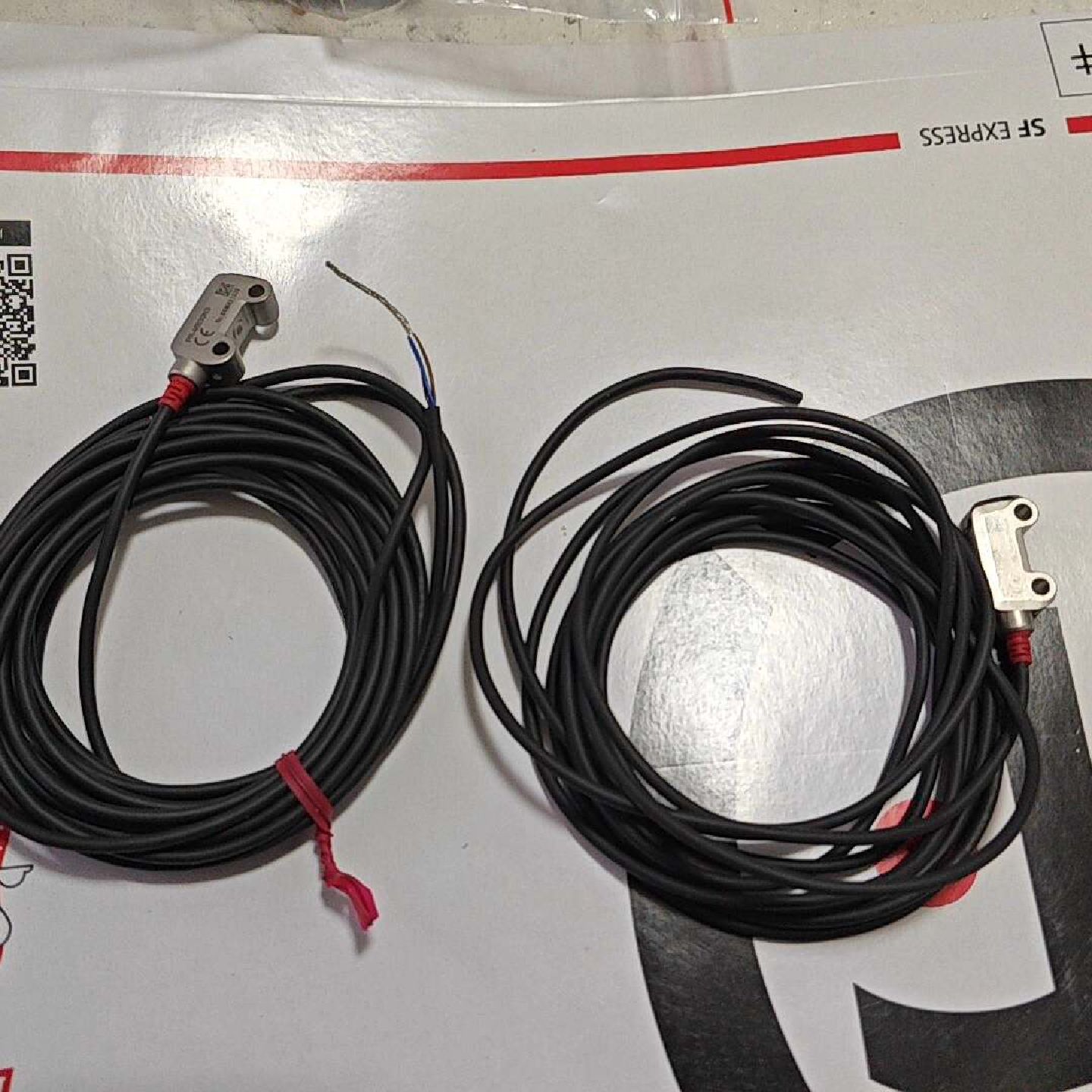 议价基恩士PR-MB30N3光电传感器 ，工程剩余2个，一个全新