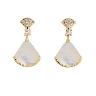 【自营】daisy beauty简约设计感耳环女潮贝母扇形气质耳钉女礼物