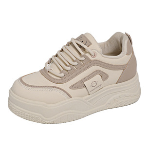 小个子厚底内增高早春板鞋女款2026新款百搭休闲正流行小白鞋34码