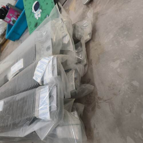 询价-SGA1J15EW-2260库存货的，240V500