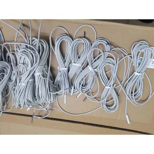 磁性开关DM9B有14条线长为3米DM9拍前询价下单