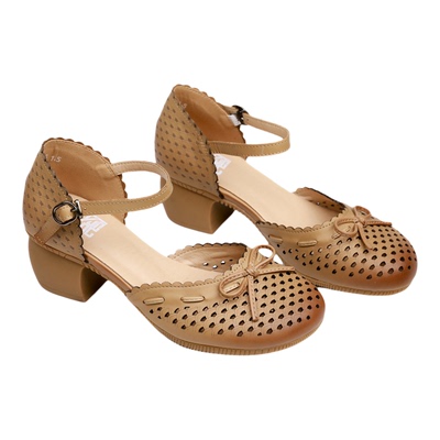 脱毒家牛皮镂空包头凉鞋