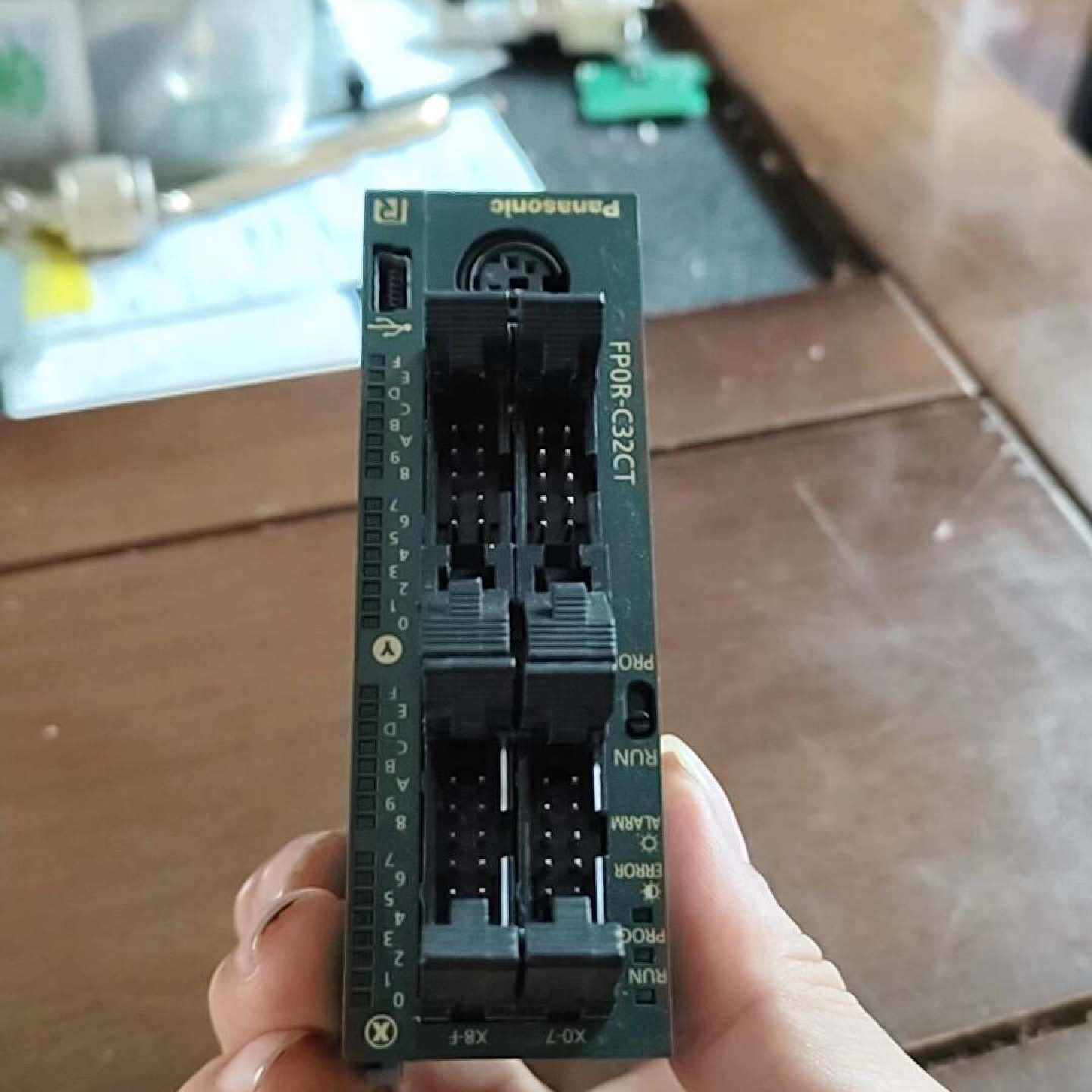 松下FP0R-C32T控制器—议价