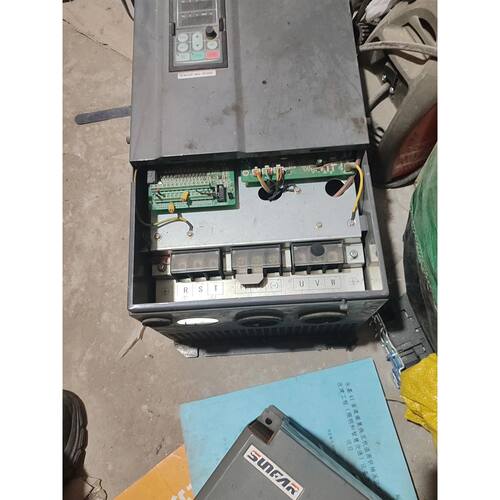 非标价伟创变频器AC60T3022G030P380V三相议价