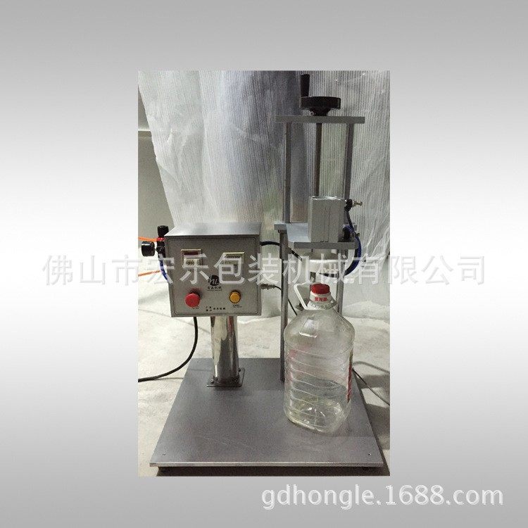小白鞋食用油化妆品白酒防盗盖压盖机 半自动气动压盖机,办公设备/耗材/相关服务,锁盖机,淘宝优惠券,粉丝福利购,淘宝优惠卷