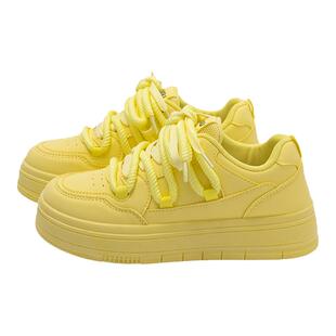 环球黄色鞋子女鞋2025新款爆款秋季配裙子百搭厚底小众休闲板鞋潮