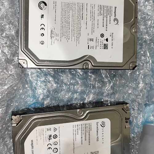 希捷3TB/1TB监控硬盘，型号ST3000VX006有两个-议价