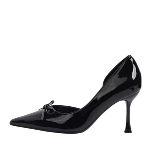 名媛风蝴蝶结黑色尖头高跟鞋女2026年新款气质侧空漆皮浅口单鞋女