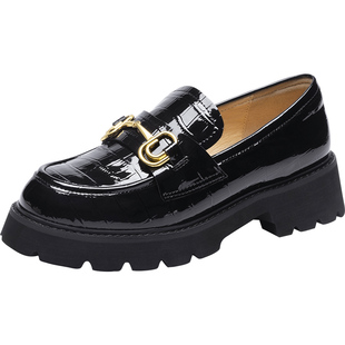 沙驰女鞋时尚厚底增高乐福鞋漆皮春秋新款马衔扣学院风JK鞋单鞋