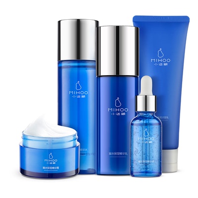 小迷糊补水保湿水乳套装礼盒装