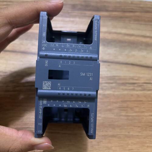 询价-T0454，6ES7 231-4HF32-0XB0外壳