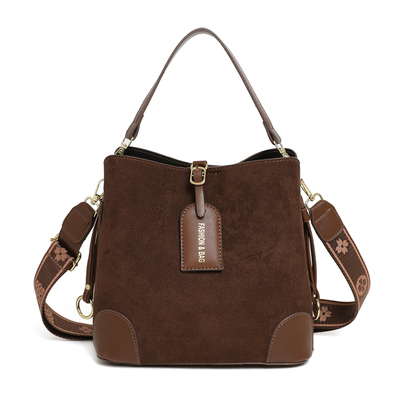 2025新款复古反绒皮女包美拉德色系水桶包小众高级单肩斜挎手提包