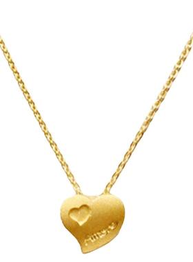 王府井官万珠宝设计师