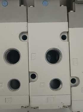 议价SMC电磁阀VP542R-5LZD1-02A 共计4个适用