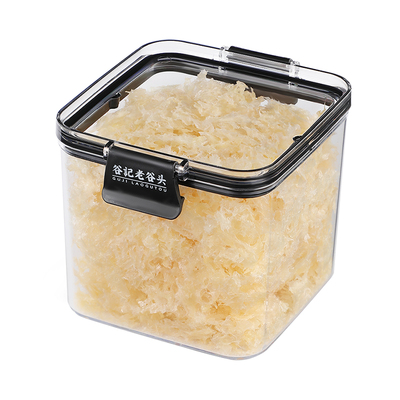 银耳羹冲泡即食搭红枣枸杞组合