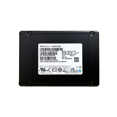 三星1.92T3.84T企业级固态硬盘