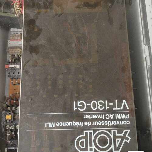 AOP交流变频器(施耐德品牌)，VT-130-G1    2议价