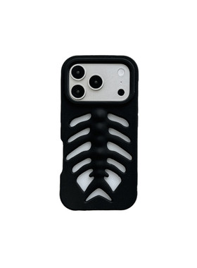 iPhone17Pro镂空硅胶手机壳