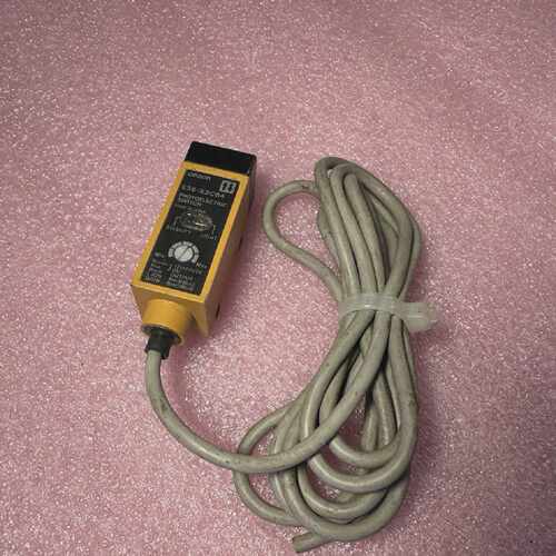 OMRON E3S-X3CB4