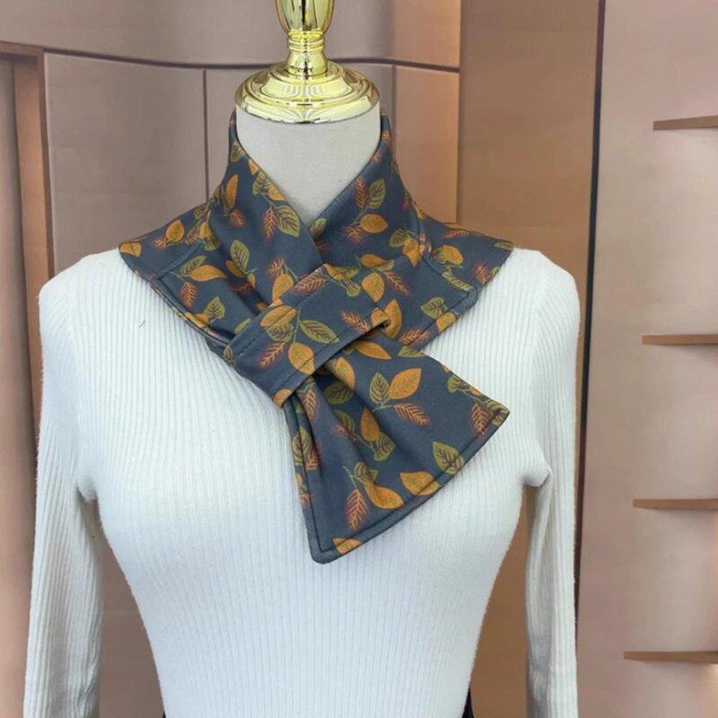 新款德绒带兜护颈围脖女冬防寒百搭脖套防风保暖围巾长方形假领子