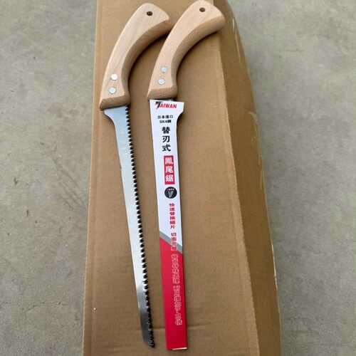 园艺工具，崔东风牌手锯，非常锋利，好用