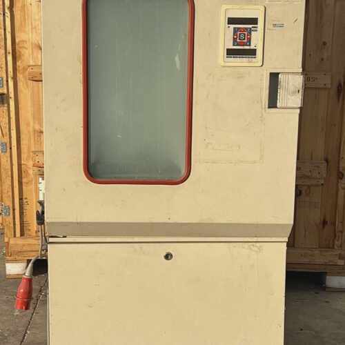 VOTSCH High and Low Temperature Test Chamber VC7033 VC 7033