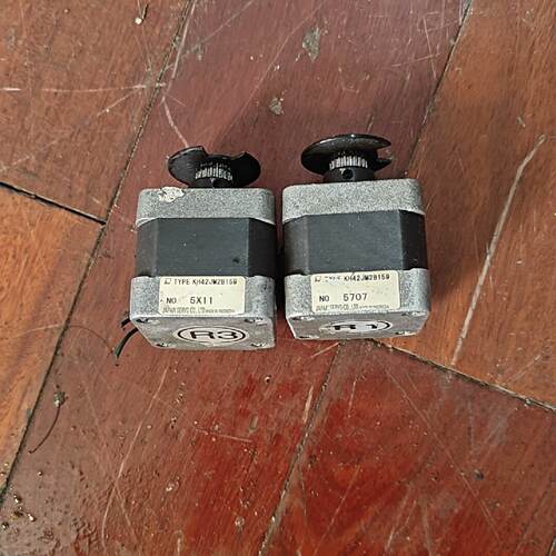 【询价】SERVO电机 KH42JM2B159，两个适用