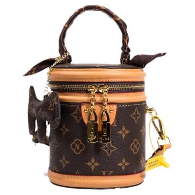 2026新款圆柱形手提水桶包老花