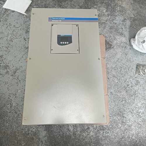 议价施耐德ATS48系列软启动器ATS48C14Q75kw维修